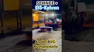 DER FLEISSIGE WINTERDIENST FR&Uuml;HMORGENS AN DER BVG-Bushaltestelle Aalemannufer in Berlin-Spandau