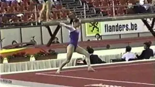 6th TQ AUS Alexandra Croak FX   2001 World Gymnastics Championships 9 012