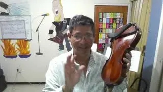 Qué  mentonera escoger ? Colocada en el centro del violín o a un lado ?