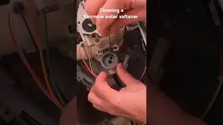 Очистите сопло и трубку Вентури для умягчителя воды Kenmore