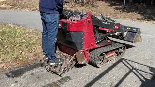 Toro Dingo TX-425 Wide Track Mini Skid Steer