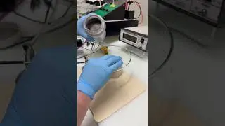 M 828 &ndash; Volume Resistivity Test Cells for Liquids and Powders