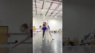 😍 to 😳 to 😂 #blooper #ballet #balletdancers #funnyvideo #ballerina #balletdancer #partnering