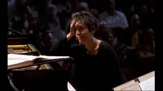 Pianist Maria Jo&atilde;o Pires and conductor Riccardo Chailly, mastery