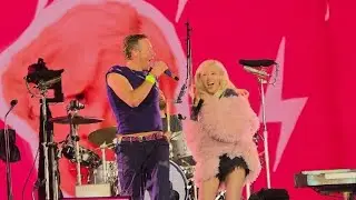 Rosé & Coldplay - APT X2 | Music of the Spheres Tour Live in Korea | Rosé is back!! | 250425