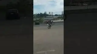 Прошу прощения за качество съёмки, но Гриша просто сияет.