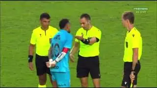 Neymar puto com a arbitragem
