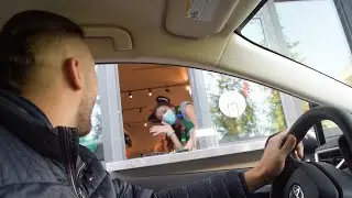 Giving $50 tips on Thanksgiving!