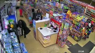 Video shows robbery suspect steal Brink truck driver's bag of cash at convenience store #shorts