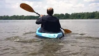 🌊 Riverside Elegance Unveiled: Explore a Brick Georgian Colonial on the James River! 🏡