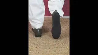 Men Tan Textured Ethnic Round Toe Juttis and Mojaris for Wedding