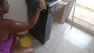 LIMPEZA NA VARANDA E NA COZINHA.