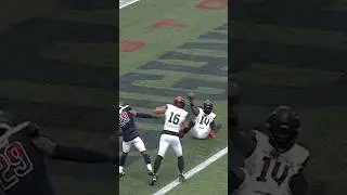 SLIDES IN for the touchdown! #xfl
