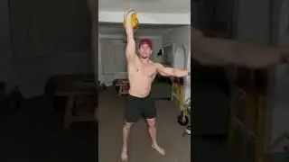 Kettlebell Windmill vs overhead squat. Spot the difference