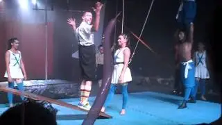 B&aacute;scula - Troupe Aero Circus