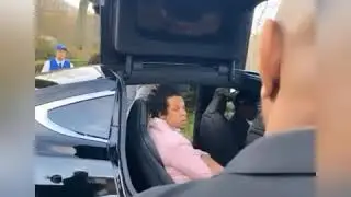 Jay Z Corrects Someone Who Calls His Suit Pink