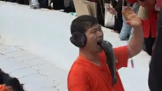 Tourists flock to Korean ice fishing festival