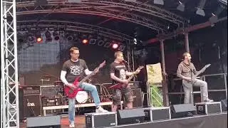 Deadyard DYD - Stupid White Man (live Hell over T&uuml;lau Festival 2025)
