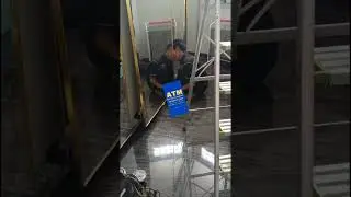 mengatasi lemari sliding pintu gantung macet