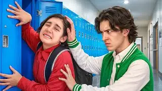 I&rsquo;m Being FOLLOWED at School... *SCARY*