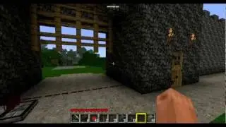 Minecraft - medieval city gate (portcullis) made with vanilla pistons