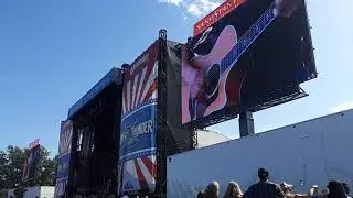 Northern lights hunter brothers at country thunder