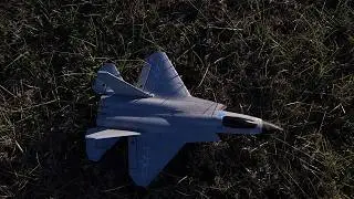 J35 FX9631 Nice & easy including Relaxing fun chillout Flight.  Oh Yea! Turns very nice and sharp