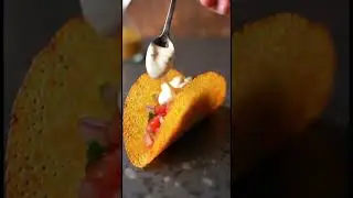 Тако с сырными хрустящими клецками (тест на сцепление с соусом + тест на липкость) #шорты #сыр