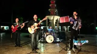 Escolta De Guerra - De Porte Pelon, El Golo (En Vivo 2013)