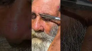 A homeless man gets a new haircut and community support #shorts