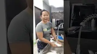 นึ่งข้าวล้างเห็ดหอมไว้แกง