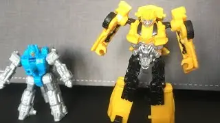 Unboxing bumblebee camaro 70&rsquo;s legion class y Transformers WFC siege Target Master Aimless
