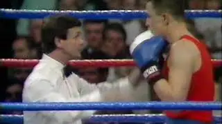 Wayne Ellis (Cardiff YMCA BC) vs Neville Brown (Burton ABC)