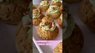 RASPBERRY PISTACHIO CHOUX CRAQUELIN | THE FLOUR GIRL