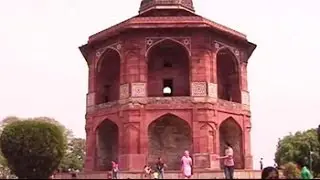 Does Delhi's Purana Qila have a Mahabharata connection?