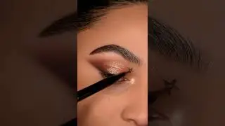 Illuminate eyes with NEW Divine Bronze Luxe Quad: Venusian Sunrise