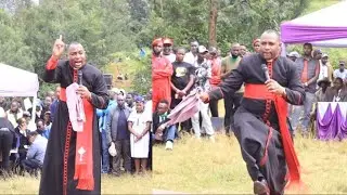 BISHOP BEN KIENGEI POWERFUL POLITICAL SERMON AT BONIFACE KARIUKI 'S FUNERAL.