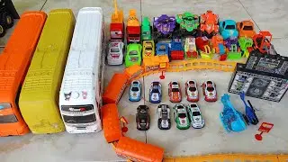 MELETUS BALON DAPAT HADIAH MAINAN MOTOR OFROAD, BUS BASURI, HELIKOPTER, KERETA API, MOBIL POLISI DLL
