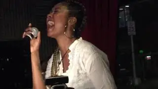 Dakota Day performs @OneMicNite&trade; @LiveOnAirBk #LiveSeries