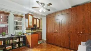 321 East 43rd Street, Apt 806