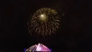 Longwood gardens premiere fountain fireworks show