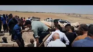 جنازة المرحوم . استاز عبدالحكيم حسن . في قرية سنجق حاج سعدون . راية غربي ان لله وانا اليه راجعون