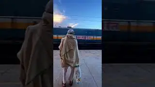 Railfans❣️#shorts #ytshort #subscribe #indianrailways #railfans #trending #like #wap7 #wap5 #viral