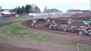 Beim MOTOCROSS zuschauen