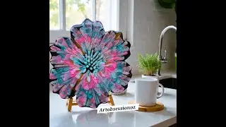 Resin Bloom Art That Looks Impossibly Gorgeous | Swirl Line Technique