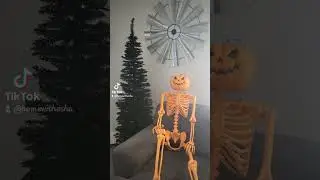 #falloween #halloween2023 #spookytree #Halloweentree #scaryskeletons