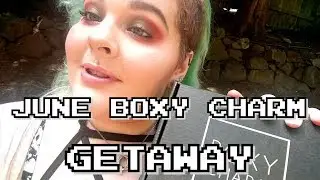 June Boxy Charm - Getaway