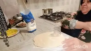 حتى واحد ما يقلي الي تحكي فيه  على حماتك حرام (ما يحس بالمرة كان الي عافس عليها) 