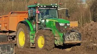 John Deere 6210R & Benne TP  Terrassement