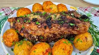 MAMINHA ASSADA COM BATATAS I SUCULENTA E MACIA I CARNE ASSADA PARA O NATAL I Receitas de Natal 